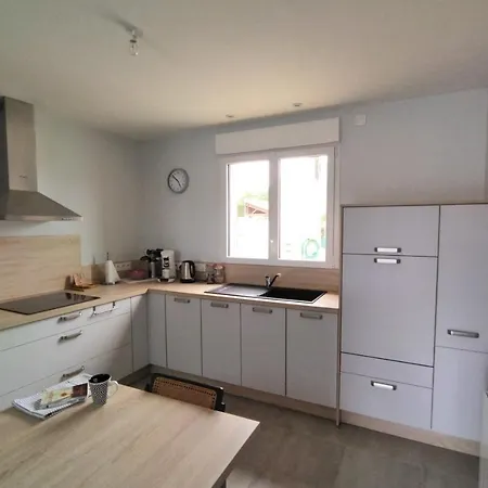Belle Maison De Vacances Dans Lauthentique Quartier De La Chaume 펜션 *